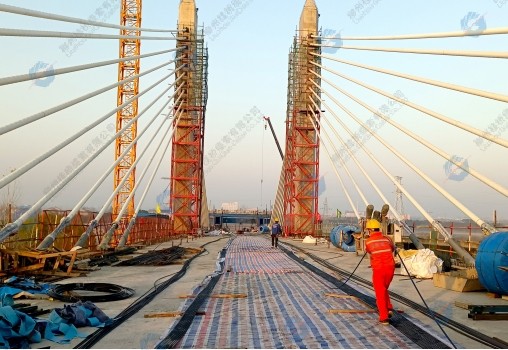 湖北省荊州至李埠一級(jí)公路漢江運(yùn)河特大橋